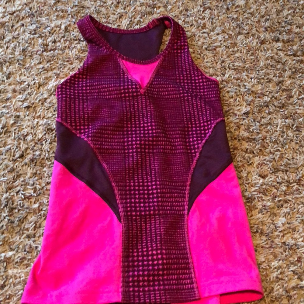 Athletic tank top